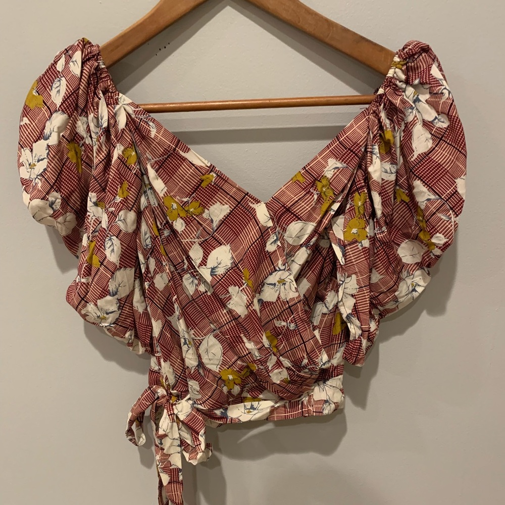 Fashion Nova floral crop top